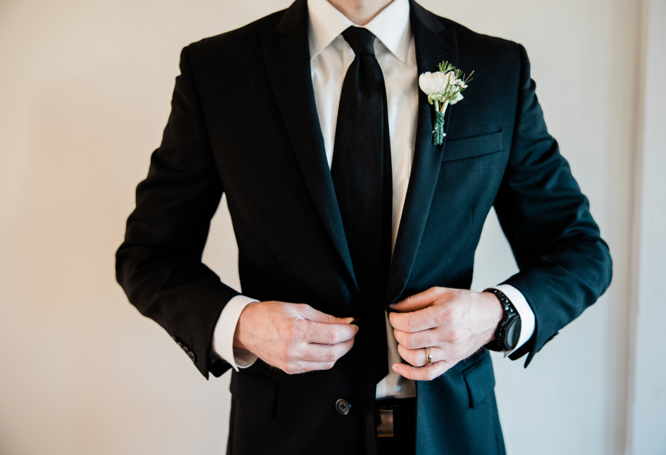 結婚式での父親の服装選びのポイント